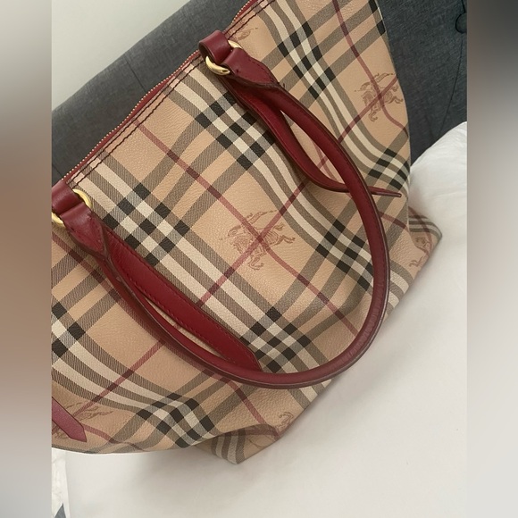 Burberry tote - Picture 5 of 5